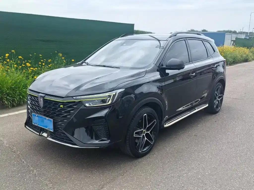 Roewe RX5 2021 PLUS 330TGI Automatic National Trend Smart Edition — миниатюра 1