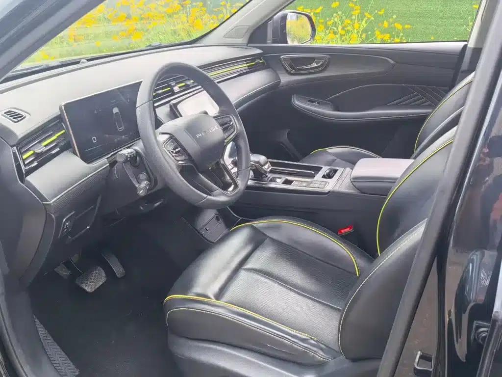 Roewe RX5 2021 PLUS 330TGI Automatic National Trend Smart Edition — миниатюра 4
