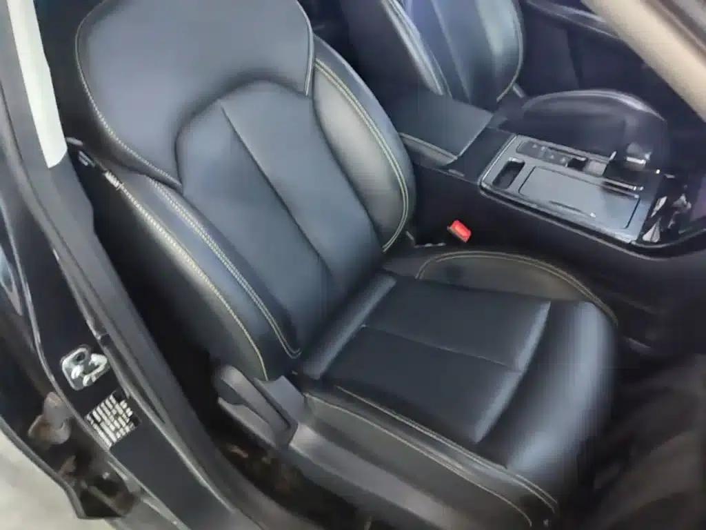 Roewe RX5 2023 PLUS 330TGI Automatic Trendsetting Smart Edition — миниатюра 25