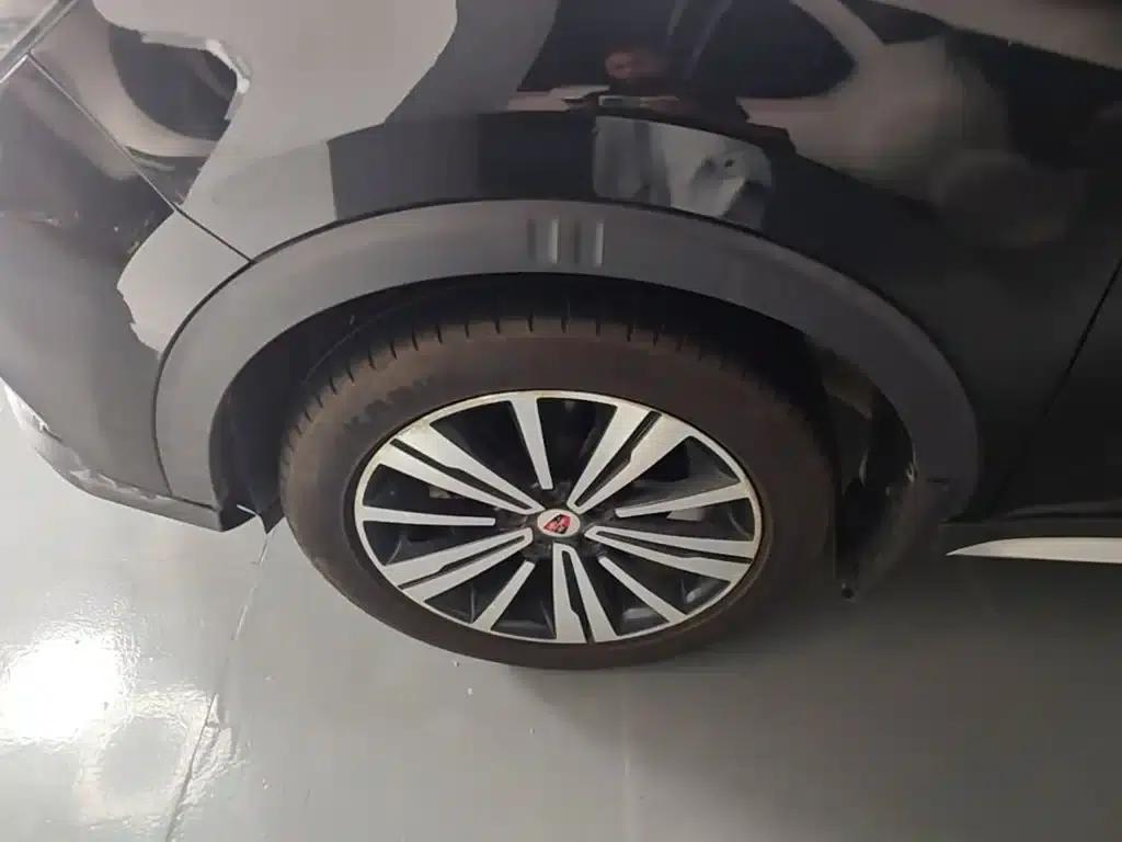 Roewe RX5 2019 20T Two-Wheel Drive Automatic 4G Connected Platinum Edition — миниатюра 23