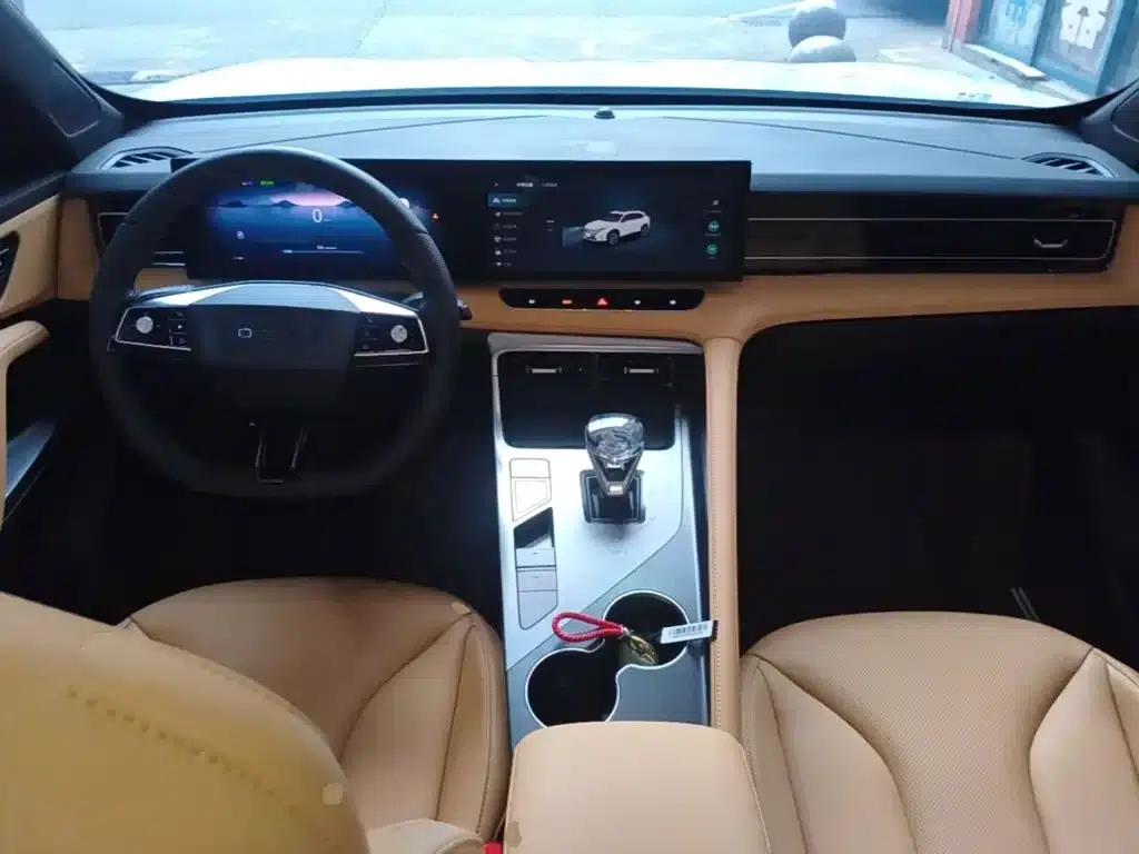 Roewe RX5 2023 1.5T Superior Edition — миниатюра 10