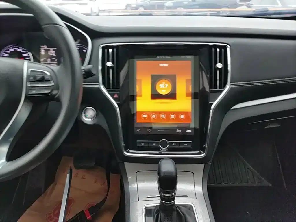 Roewe RX5 2020 20T Automatic 4G Connected Million Edition — миниатюра 13