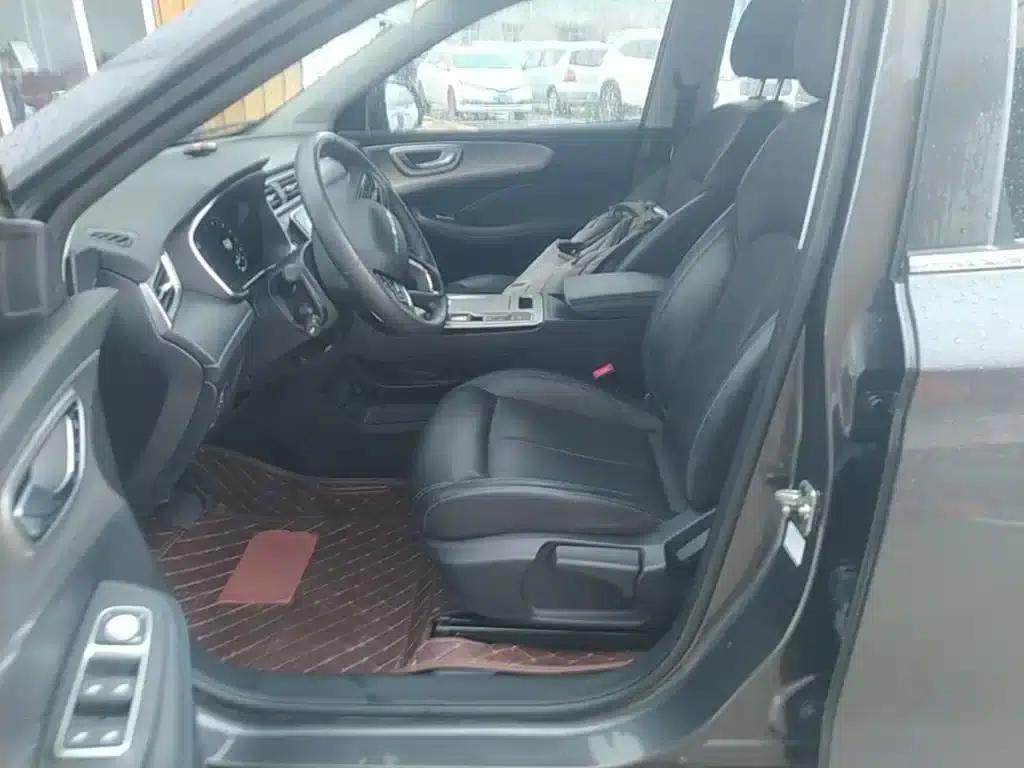 Roewe RX5 2023 PLUS 330TGI Automatic Trendsetting Smart Edition — миниатюра 15