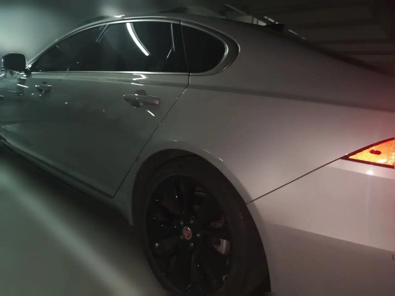 Jaguar XFL 2023 XFL 2.0T P250 Two-Wheel-Drive Prestige Luxury Gold Edition — миниатюра 4