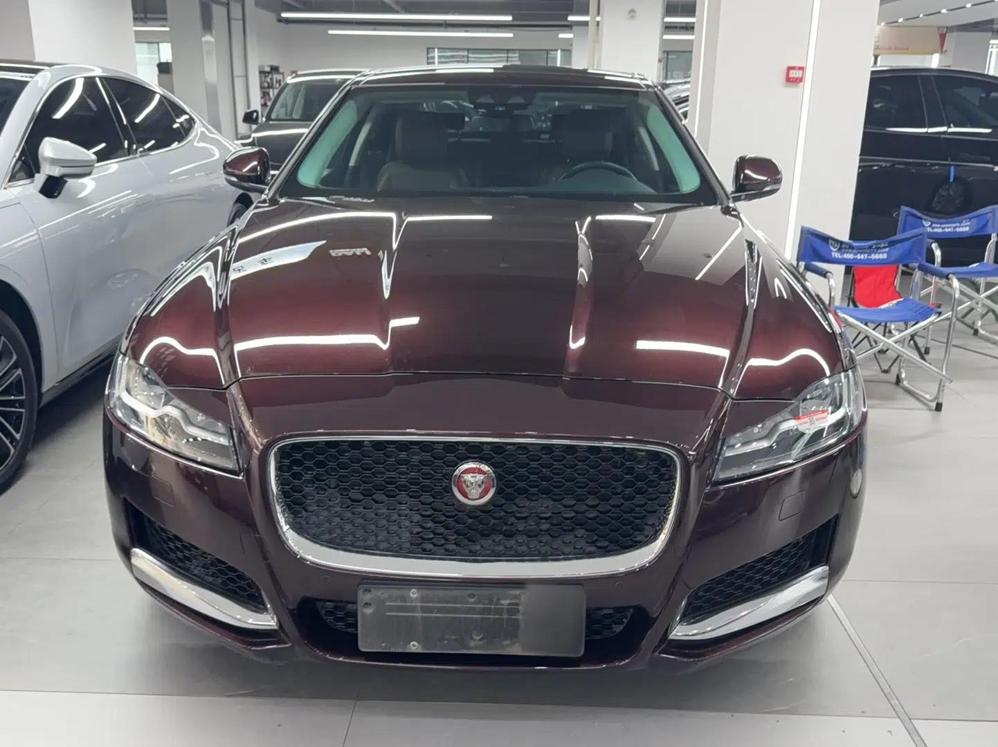Jaguar XFL 2018 XFL 2.0T 250 PS Luxury Edition — миниатюра 2