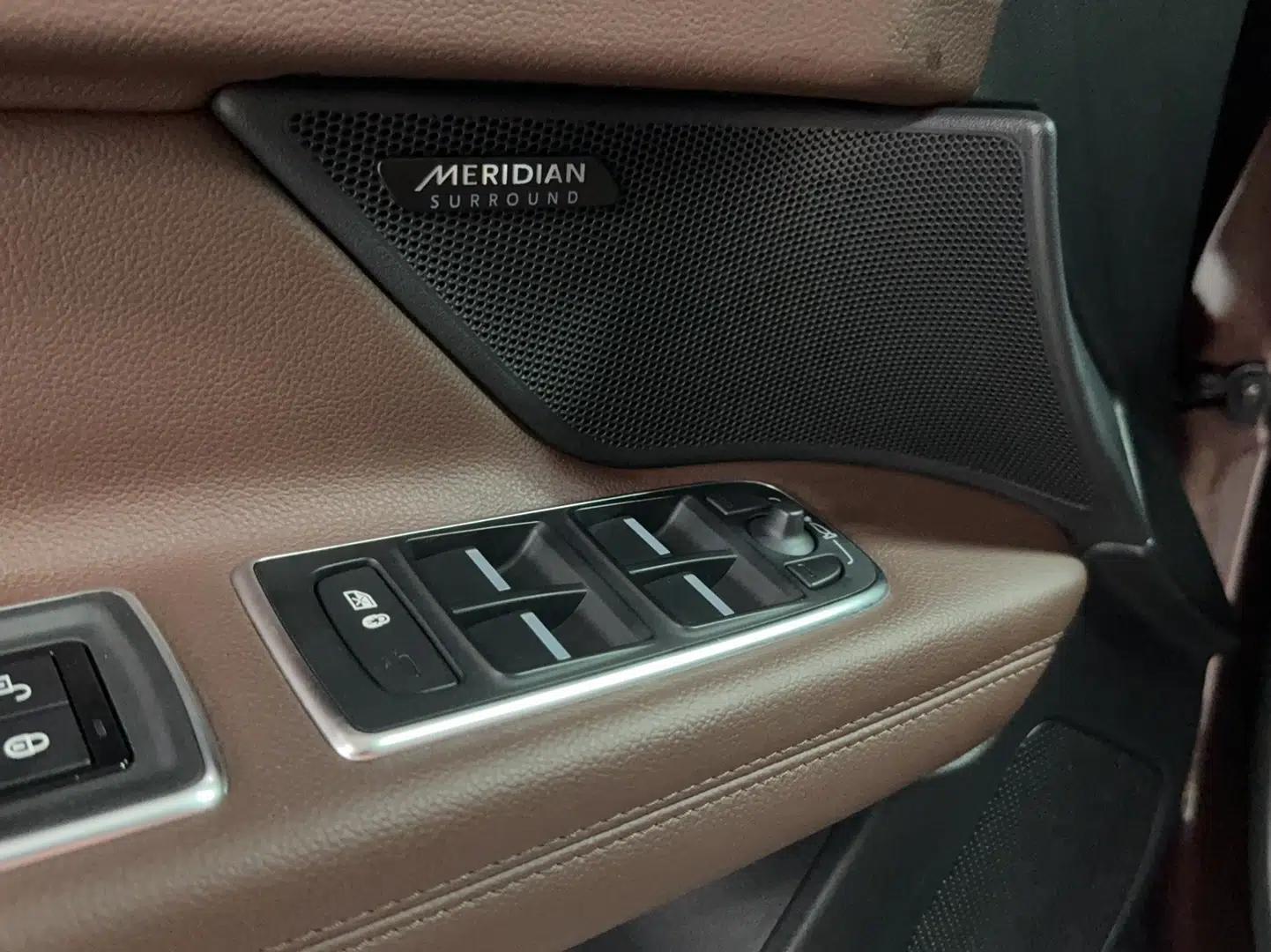 Jaguar XFL 2018 XFL 2.0T 250 PS Luxury Edition — миниатюра 12