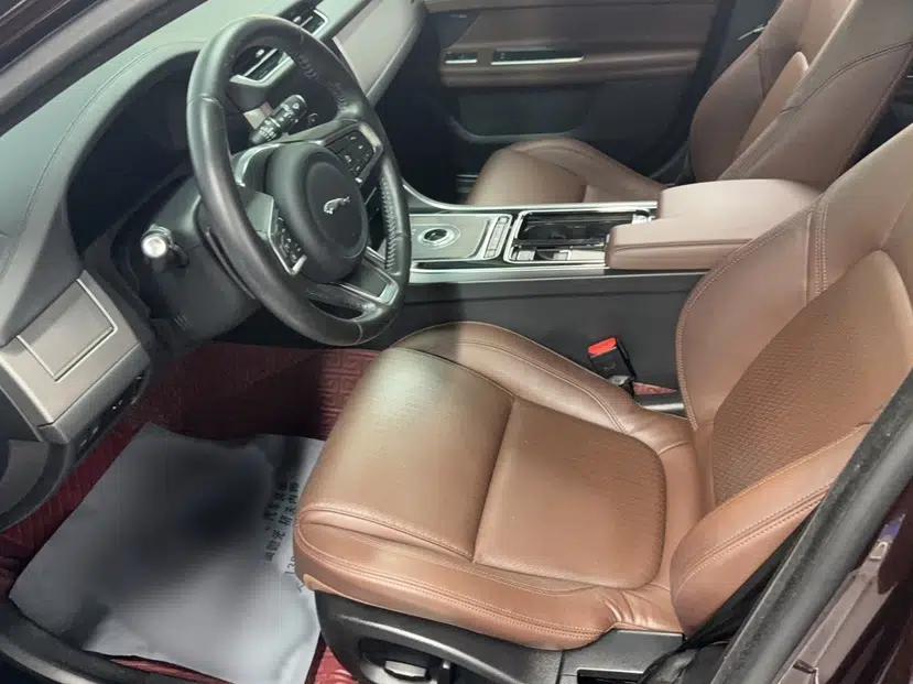 Jaguar XFL 2018 XFL 2.0T 250 PS Luxury Edition — миниатюра 14