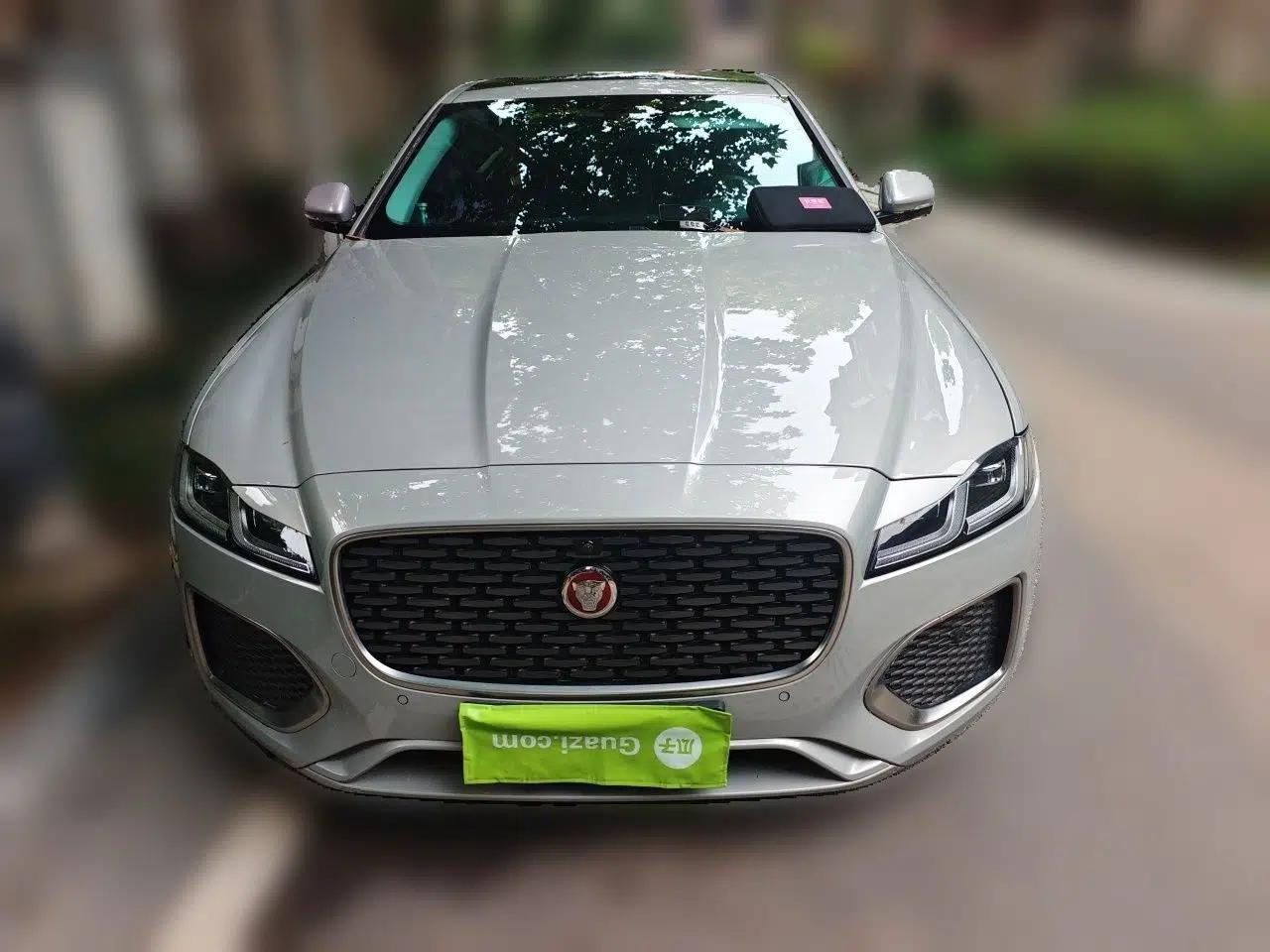 Jaguar XFL 2024 2.0T P250 Two-Wheel Drive Prestige Luxury Edition — миниатюра 2