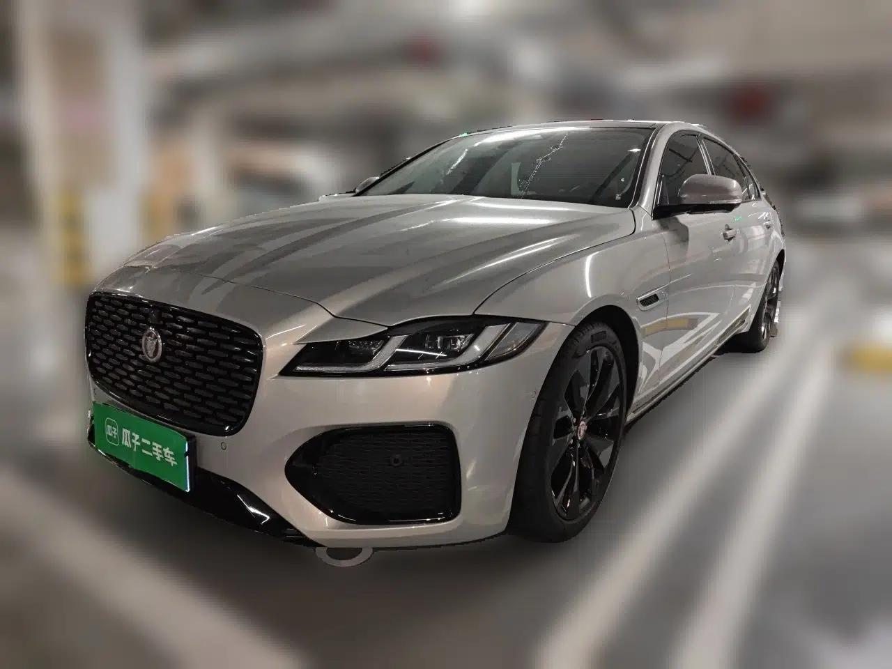 Jaguar XFL 2025 Model—2.0T P250, Two-Wheel Drive, Premium Luxury Edition — миниатюра 1
