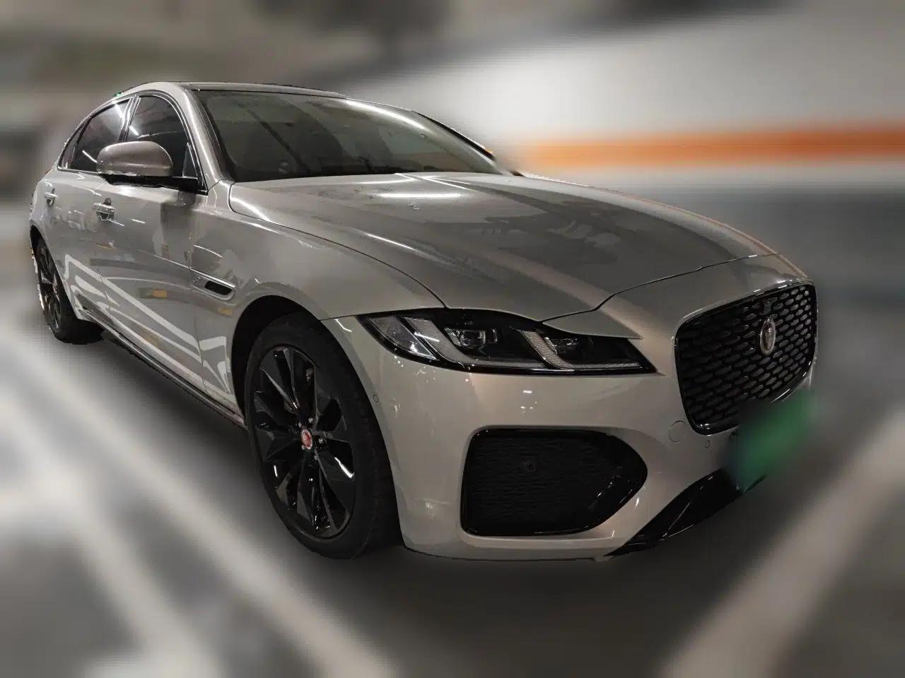 Jaguar XFL 2025 Model—2.0T P250, Two-Wheel Drive, Premium Luxury Edition — миниатюра 3
