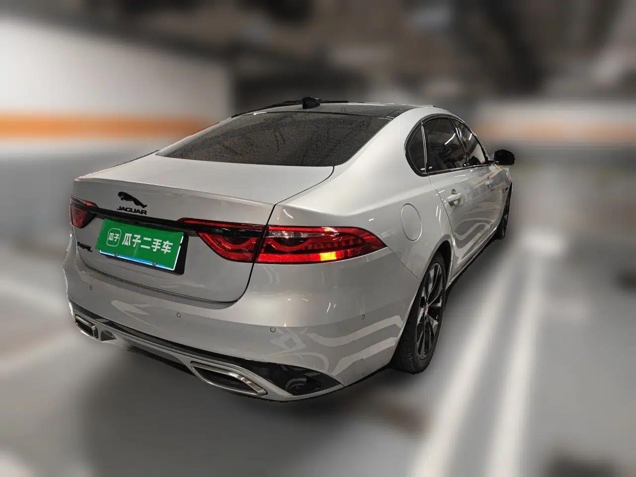Jaguar XFL 2025 Model—2.0T P250, Two-Wheel Drive, Premium Luxury Edition — миниатюра 6