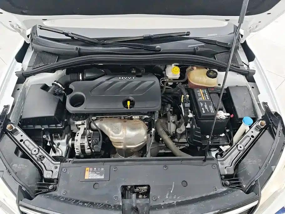 Roewe i5 2020 1.5L Manual 4G Connected Flagship Edition — миниатюра 10