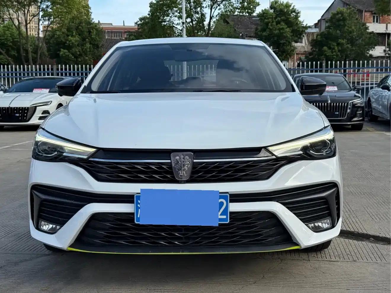 Roewe i5 2021 1.5L CVT Diamond Edition — миниатюра 2
