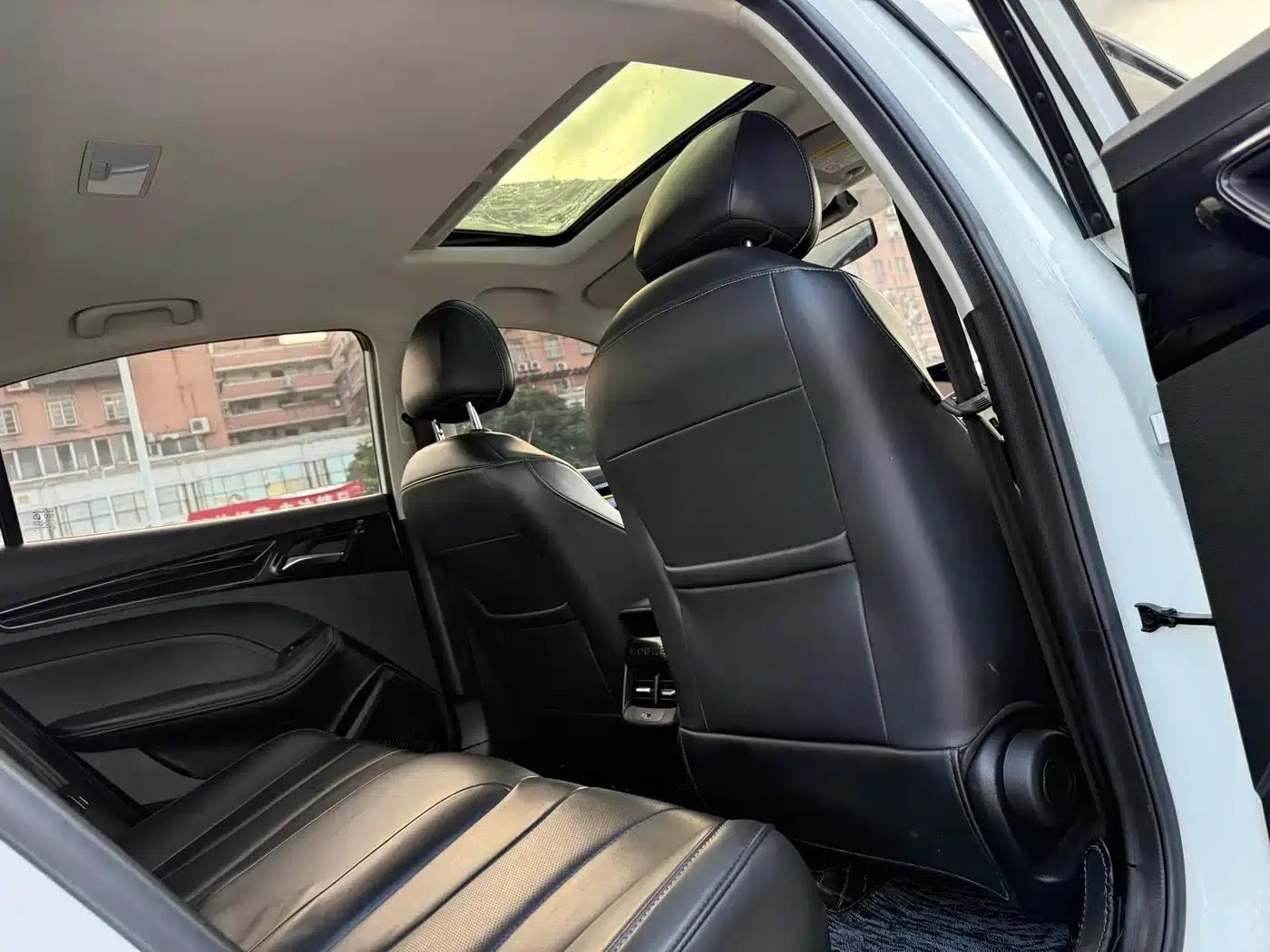 Roewe i5 2021 1.5L CVT Diamond Edition — миниатюра 14