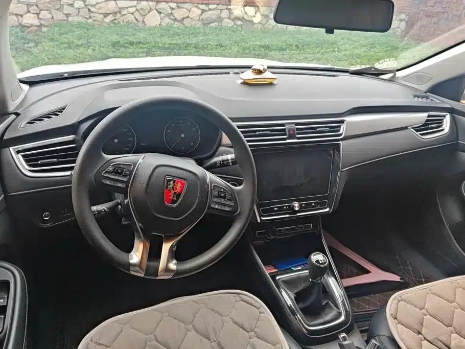 Roewe i5 2020 1.5L Manual 4G Connected Flagship Edition — миниатюра 12