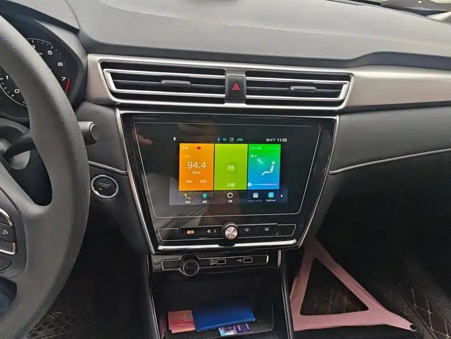 Roewe i5 2020 1.5L Manual 4G Connected Flagship Edition — миниатюра 13