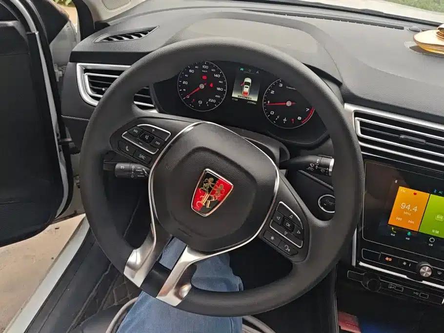 Roewe i5 2020 1.5L Manual 4G Connected Flagship Edition — миниатюра 15