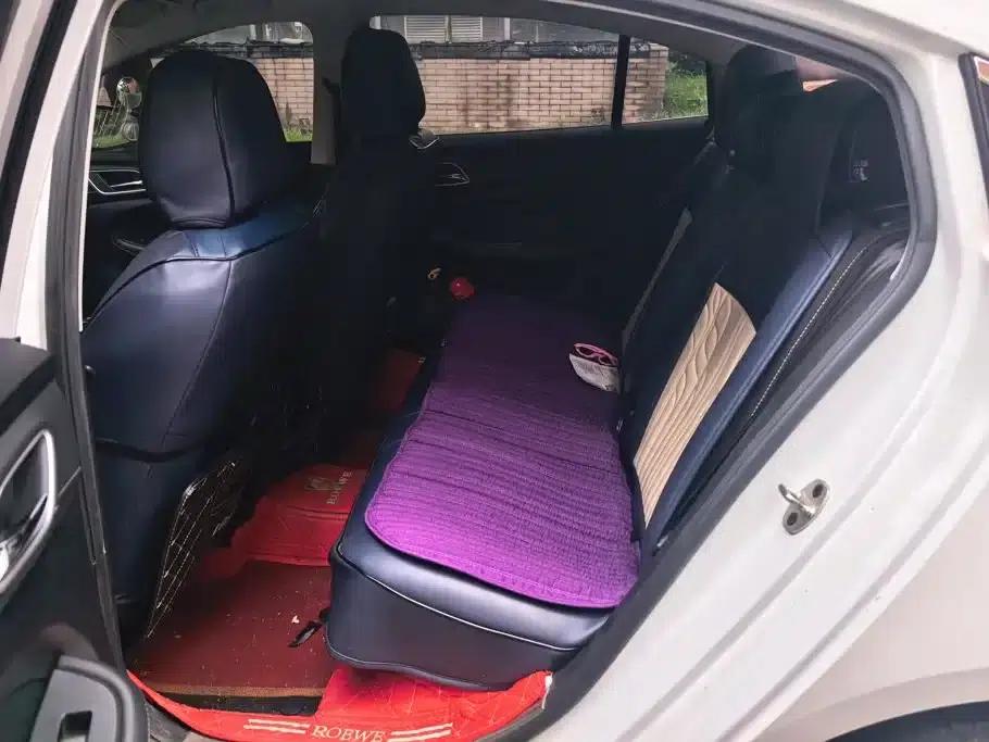 Roewe i5 2020 1.5L Manual 4G Connected Leading Edition — миниатюра 11