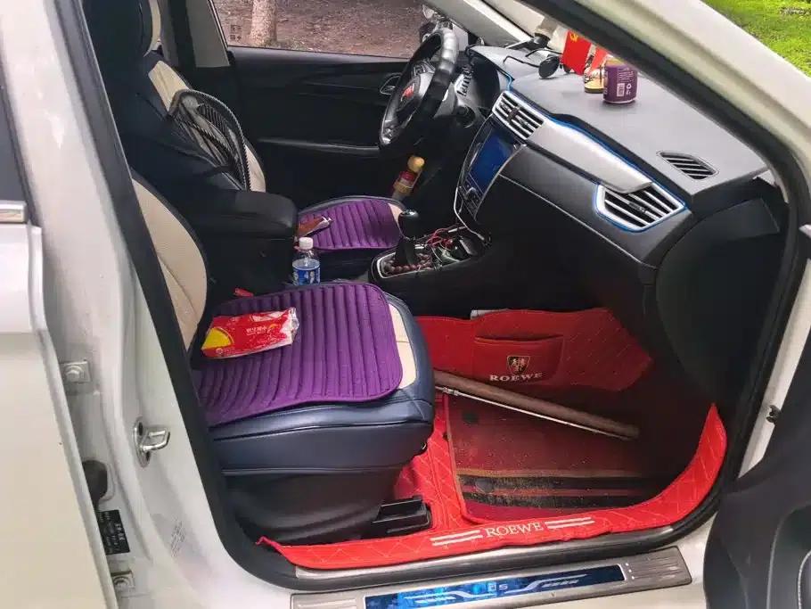 Roewe i5 2020 1.5L Manual 4G Connected Leading Edition — миниатюра 8