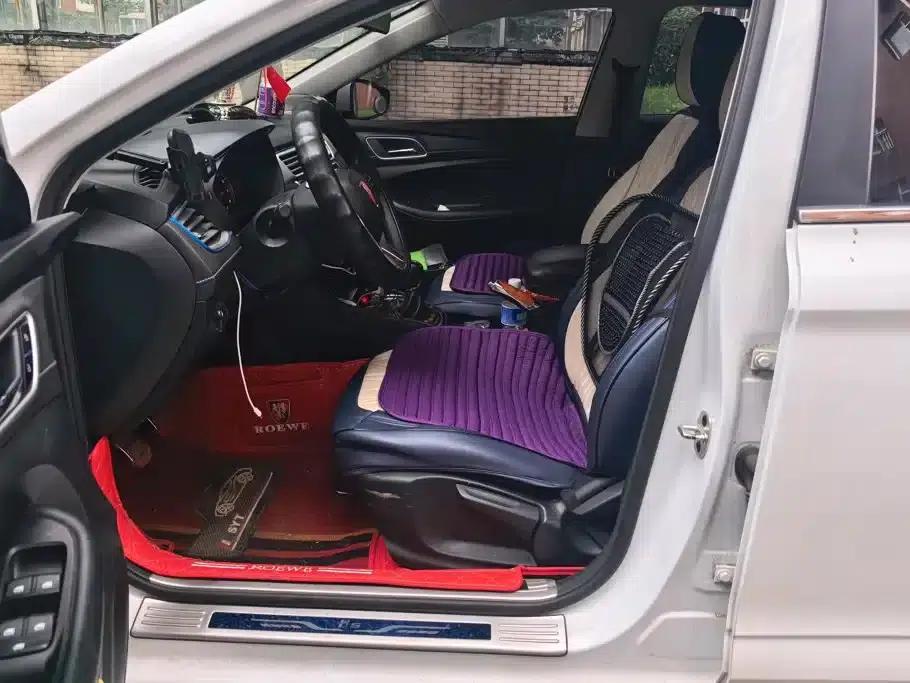 Roewe i5 2020 1.5L Manual 4G Connected Leading Edition — миниатюра 9