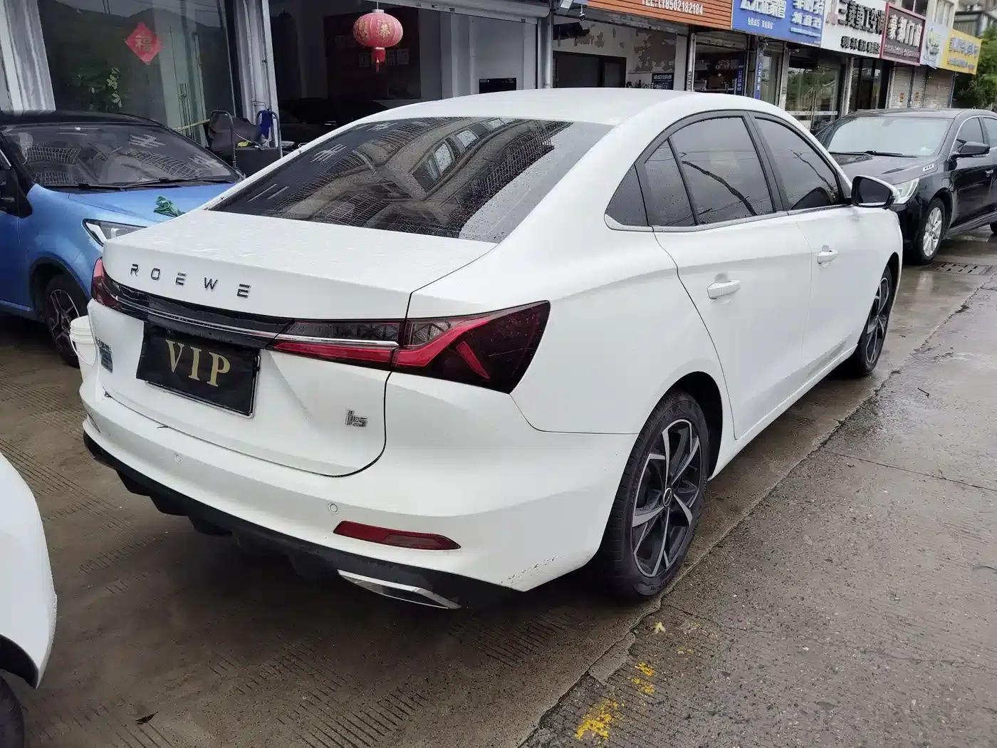 Roewe i5 2023 1.5L CVT Premium Edition — миниатюра 4