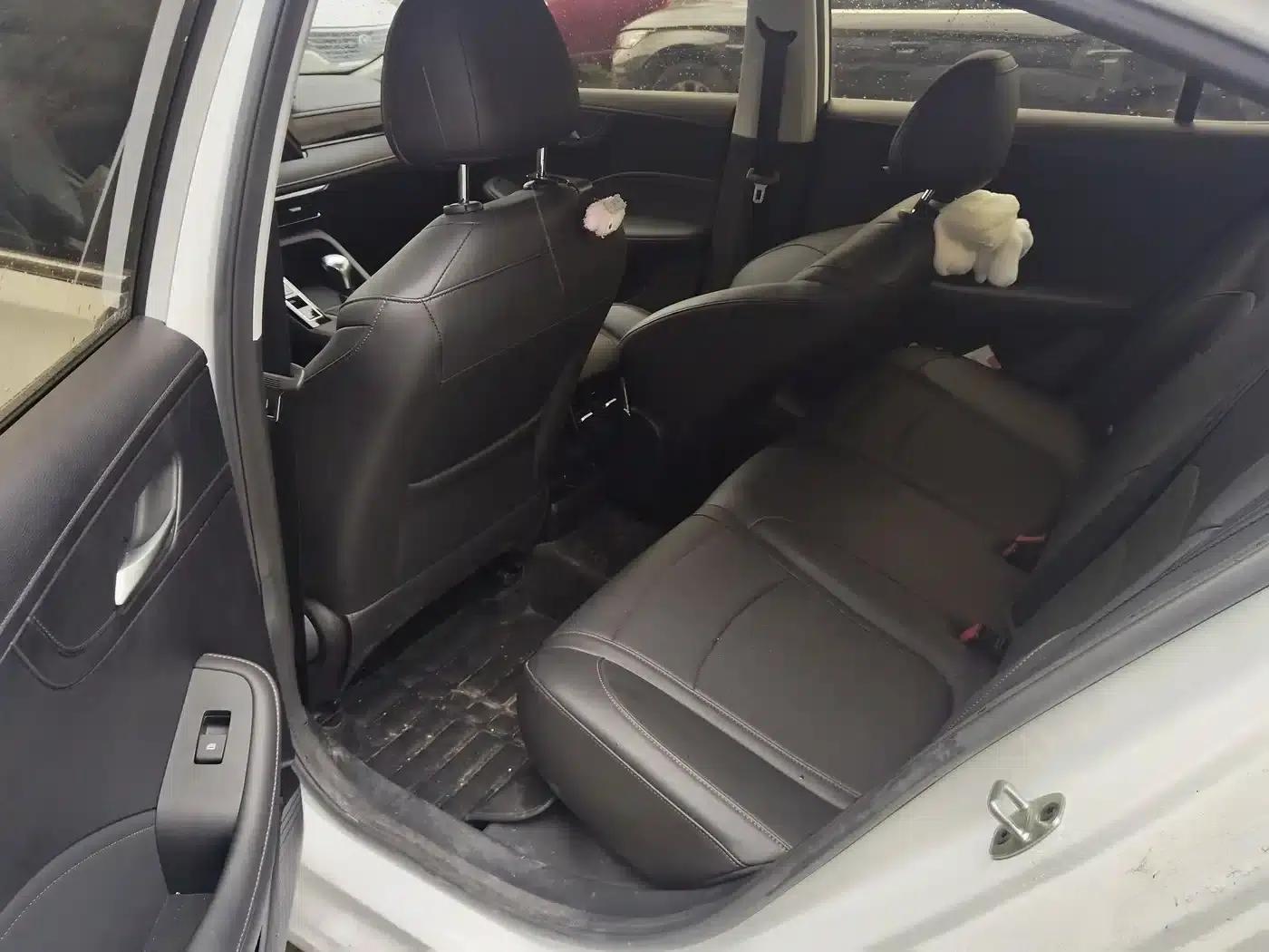 Roewe i5 2023 1.5L CVT Premium Edition — миниатюра 8