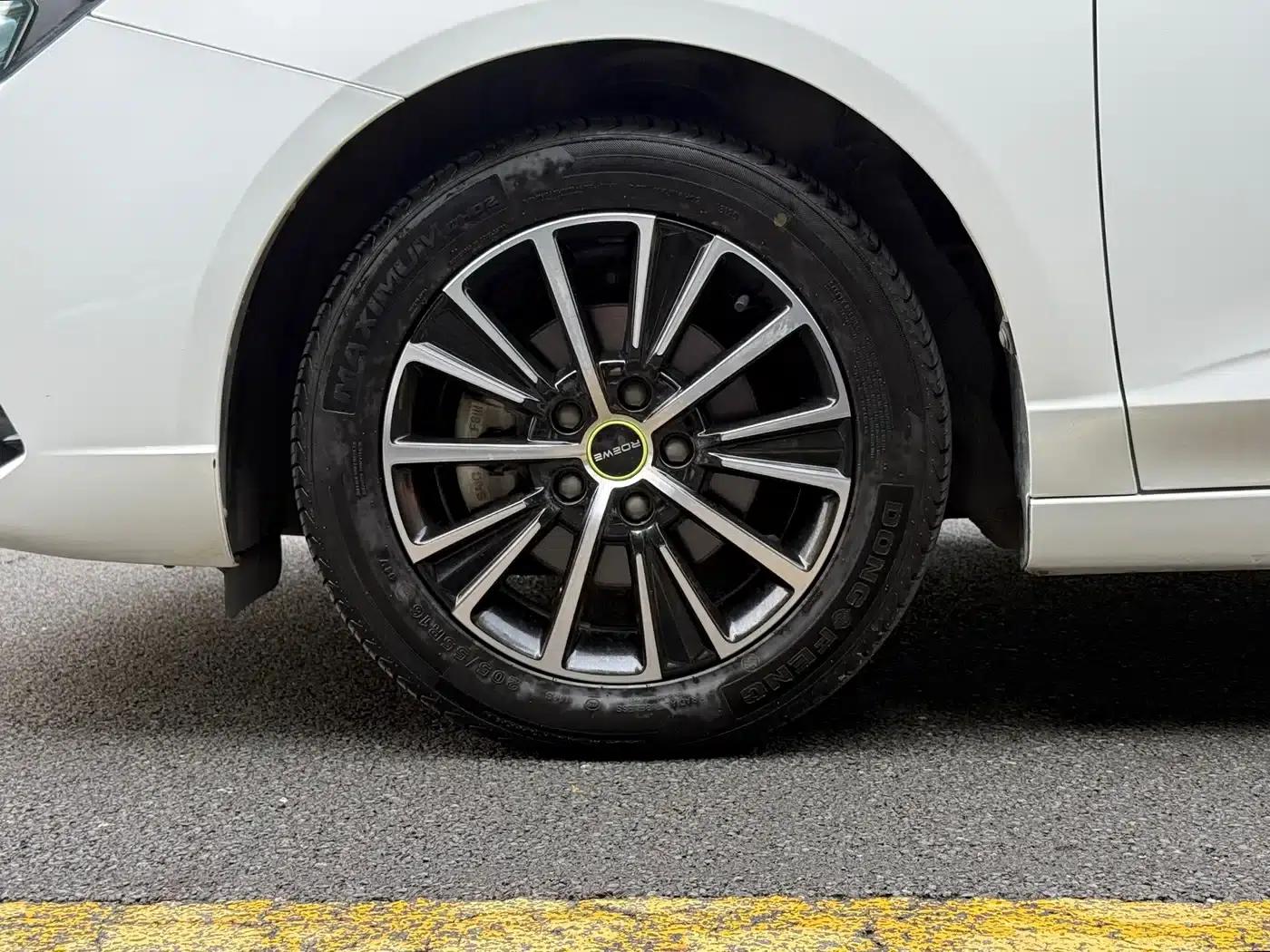 Roewe i5 2021 1.5L CVT Diamond Edition — миниатюра 18