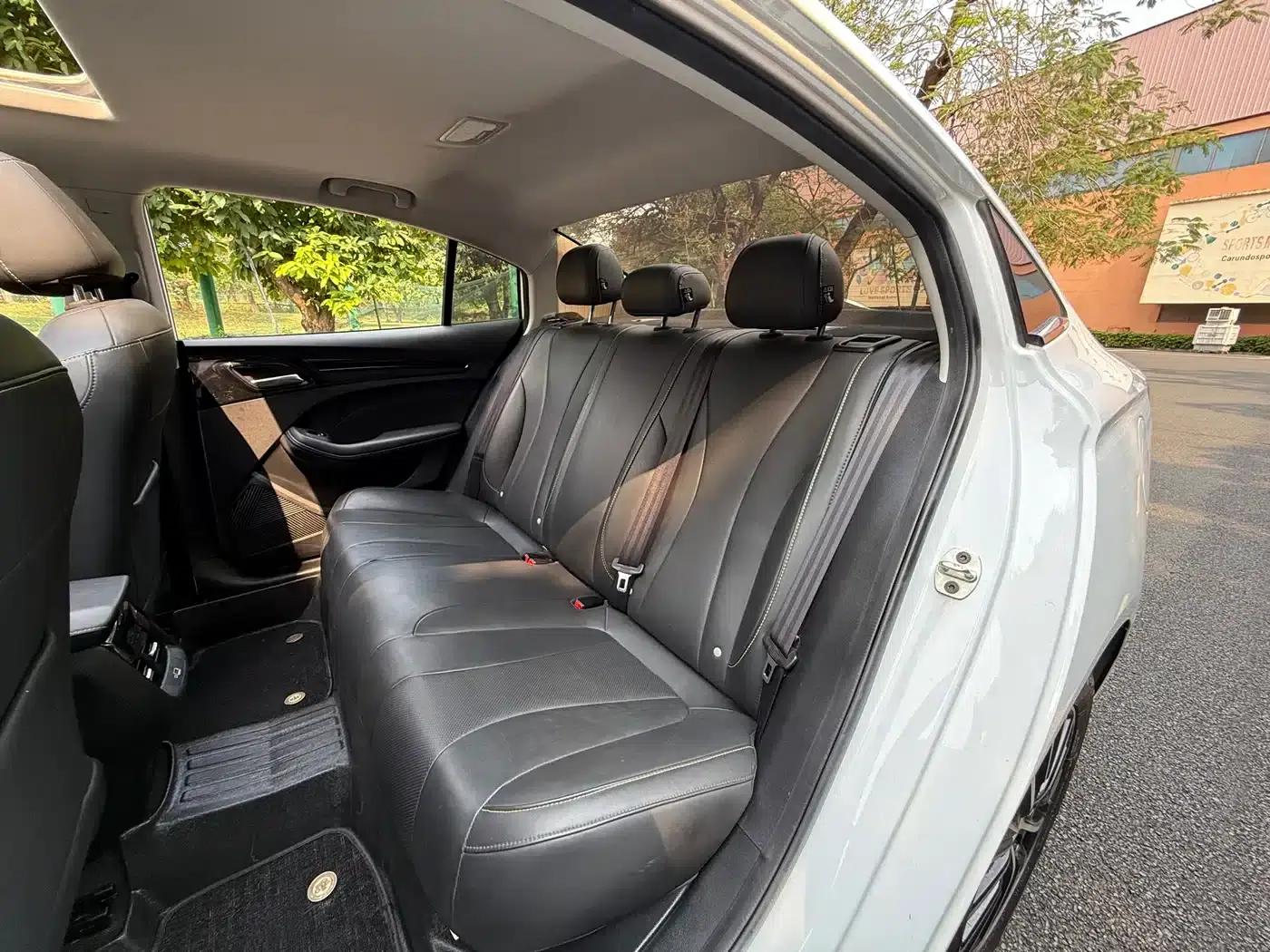 Roewe i5 2021 1.5L CVT Diamond Edition — миниатюра 8