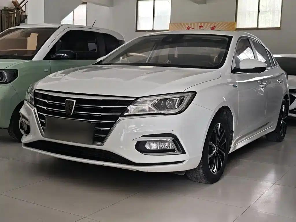 Roewe i5 2020 1.5L Automatic 4G Connected Leading Flagship Edition — миниатюра 1