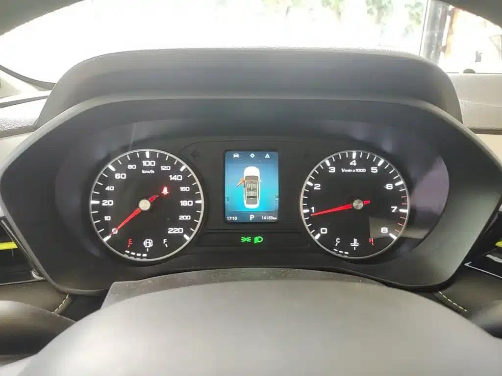 Roewe i5 2021 1.5L CVT Platinum Edition — миниатюра 12