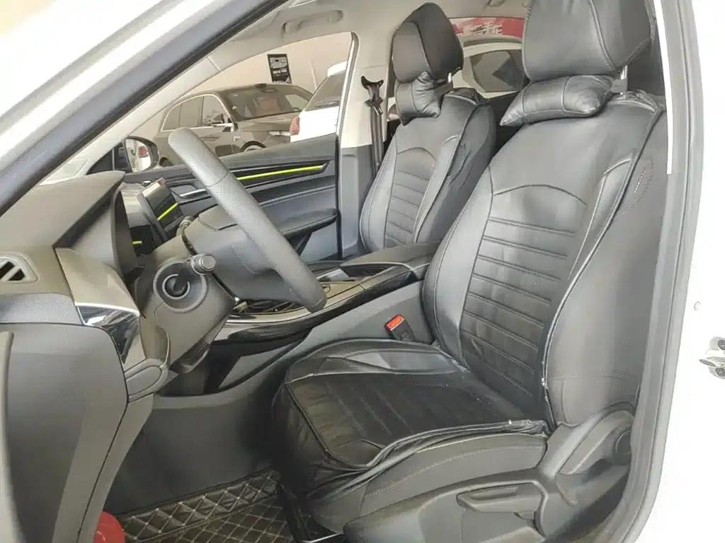 Roewe i5 2021 1.5L CVT Platinum Edition — миниатюра 15