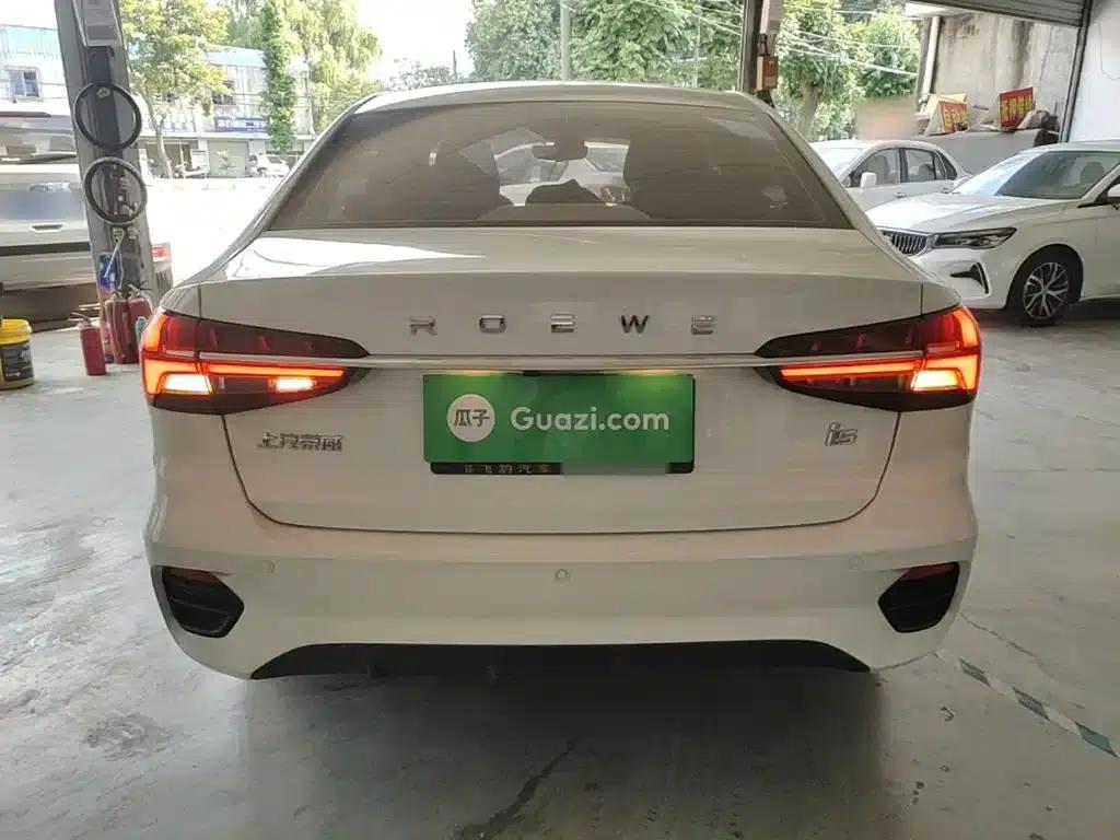 Roewe i5 2021 1.5L CVT Platinum Edition — миниатюра 6