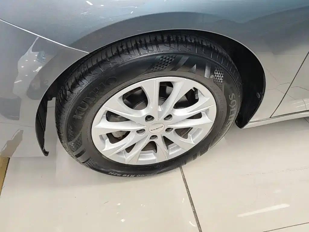 Roewe i5 2023 1.5L Manual Comfort Edition — миниатюра 23