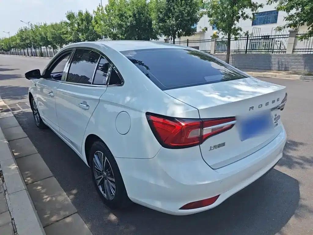 Roewe i5 2019 1.5L Automatic 4G Connected Langhao Edition — миниатюра 5