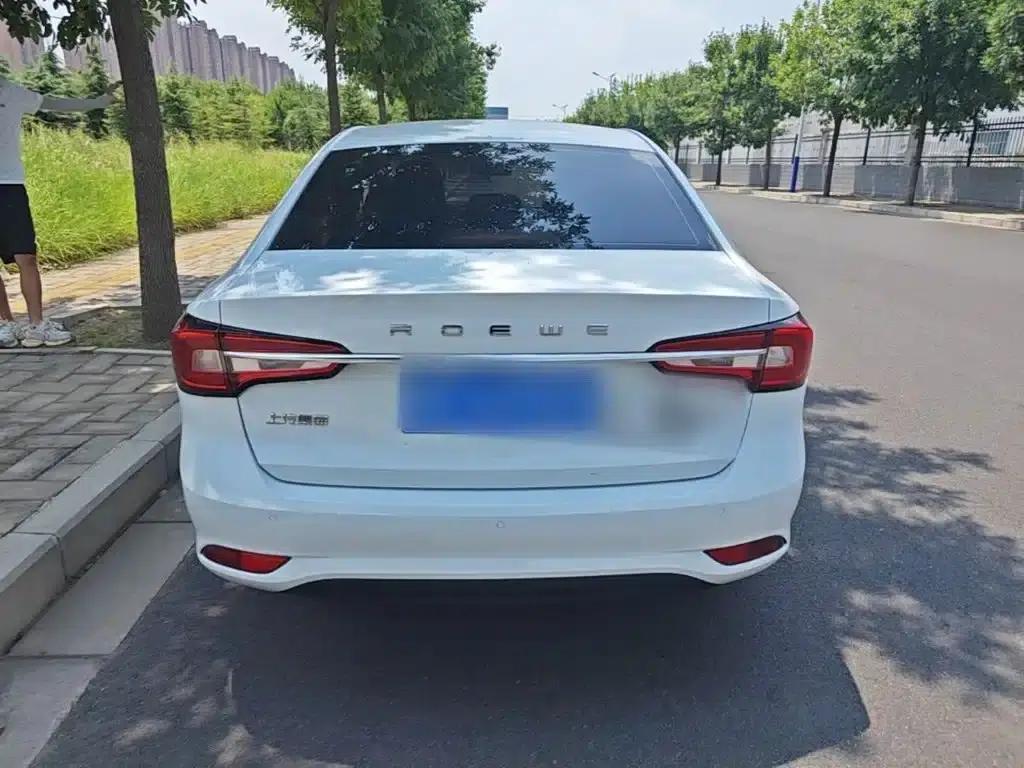 Roewe i5 2019 1.5L Automatic 4G Connected Langhao Edition — миниатюра 6