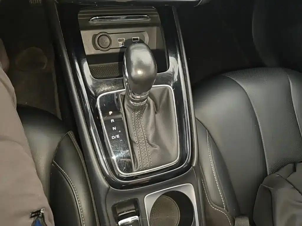 Roewe i5 2020 1.5L Automatic 4G Connected Leading Flagship Edition — миниатюра 14