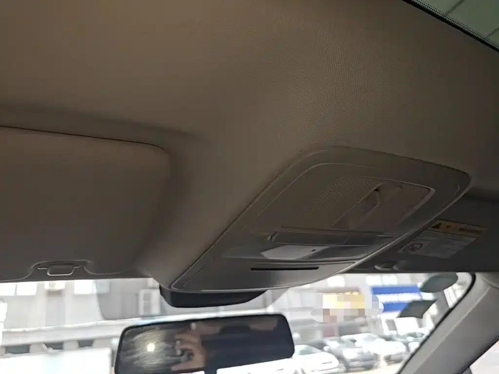 Roewe i5 2020 1.5L Automatic 4G Connected Leading Flagship Edition — миниатюра 18