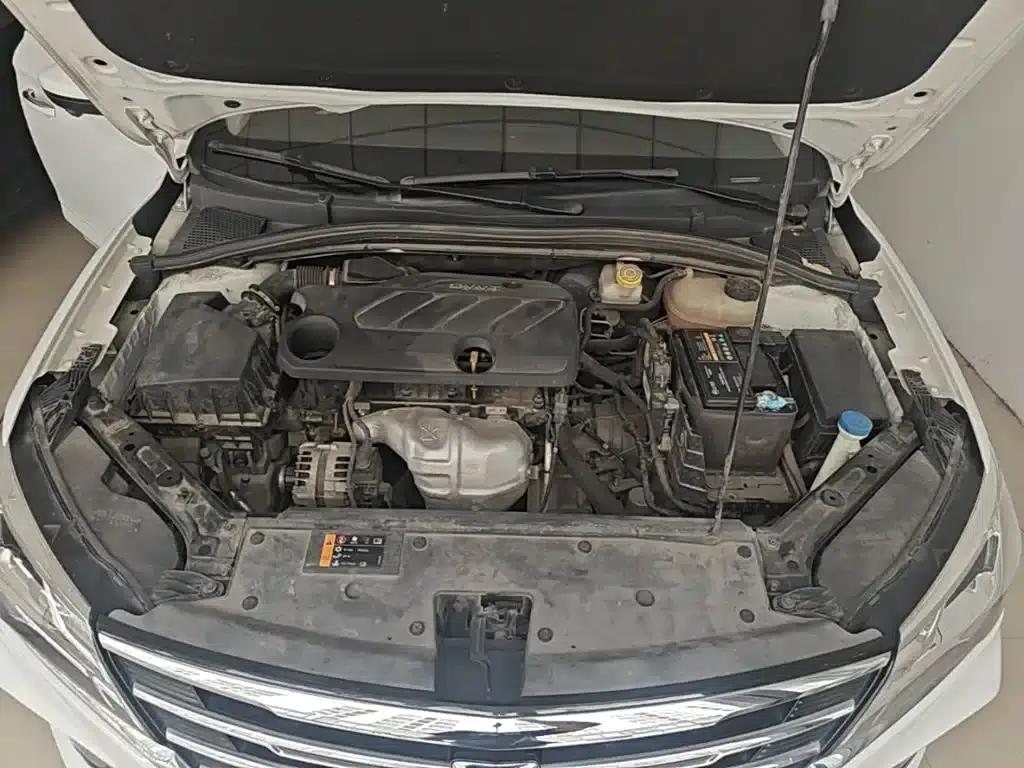 Roewe i5 2020 1.5L Automatic 4G Connected Leading Flagship Edition — миниатюра 20