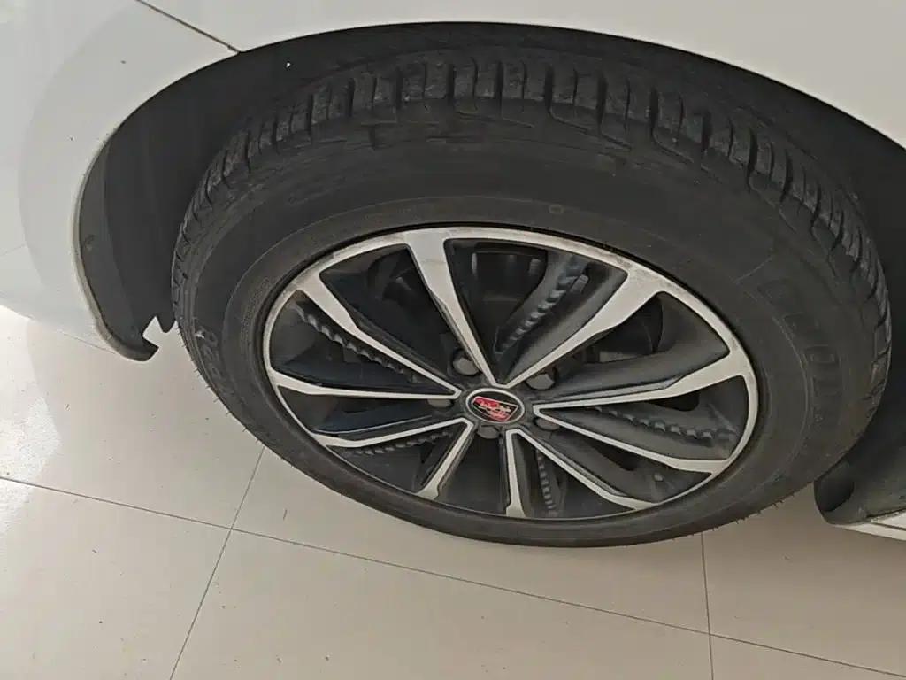 Roewe i5 2020 1.5L Automatic 4G Connected Leading Flagship Edition — миниатюра 23