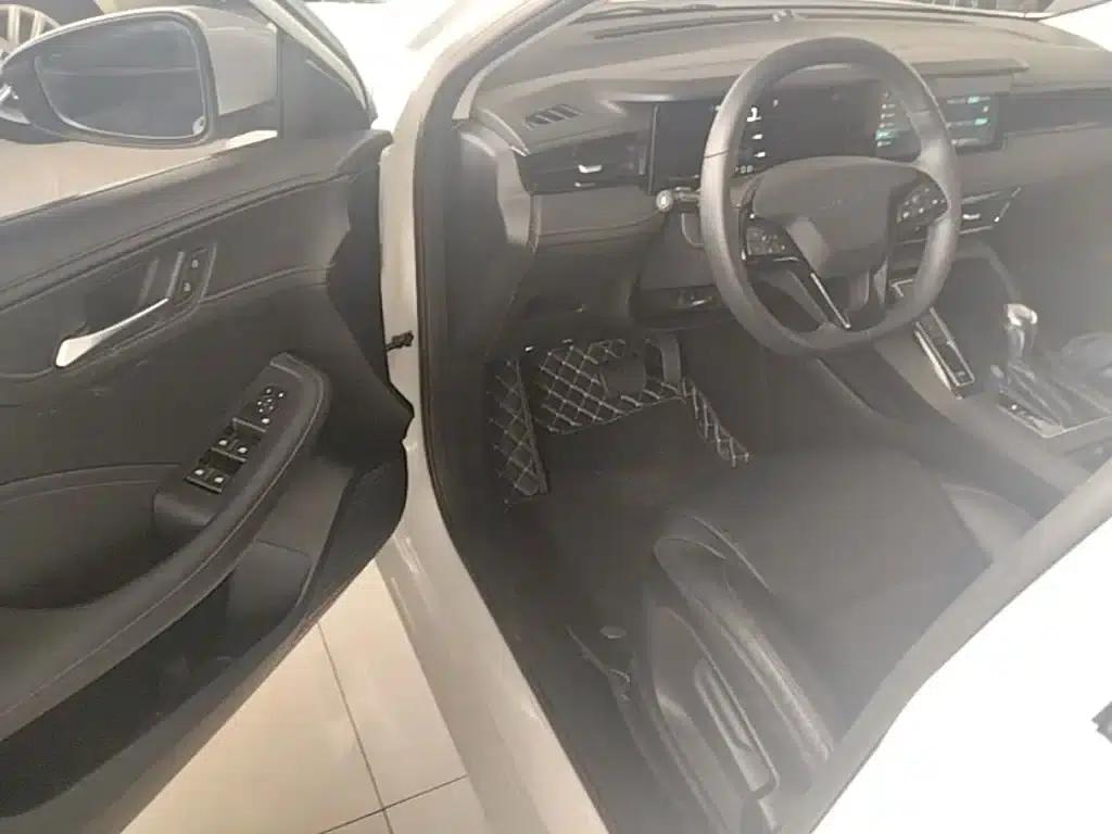 Roewe i5 2023 1.5L CVT Premium Edition — миниатюра 16