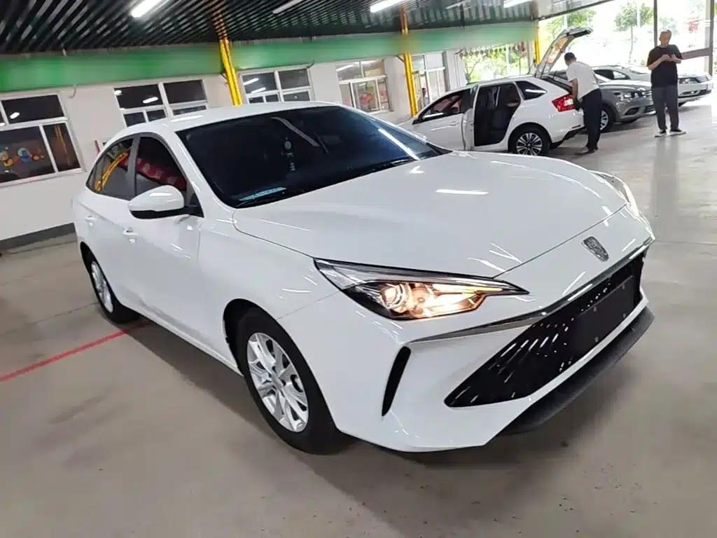 Roewe i5 2023 1.5L Manual Comfort Edition — миниатюра 4