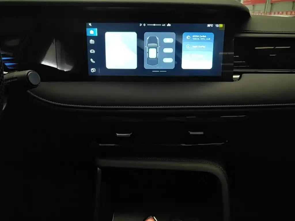 Roewe i5 2023 1.5L Manual Premium Edition — миниатюра 13