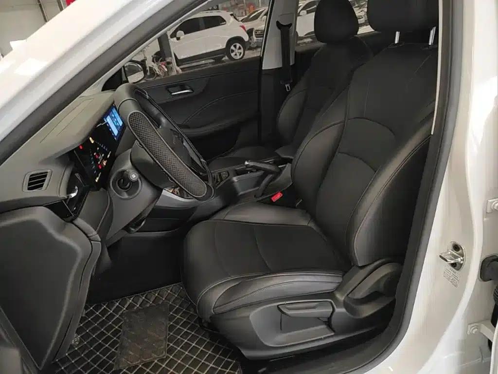Roewe i5 2023 1.5L Manual Premium Edition — миниатюра 15
