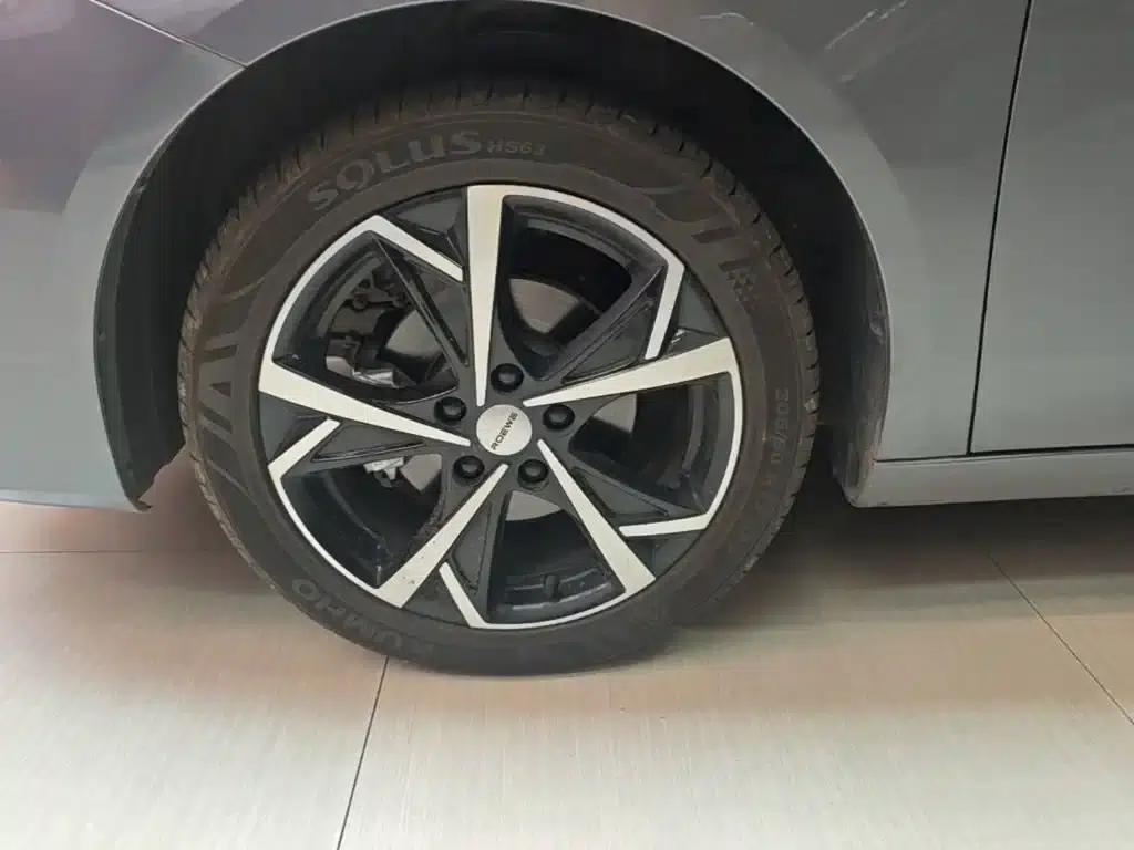 Roewe i5 2026 1.5L CVT Premium Edition — миниатюра 23