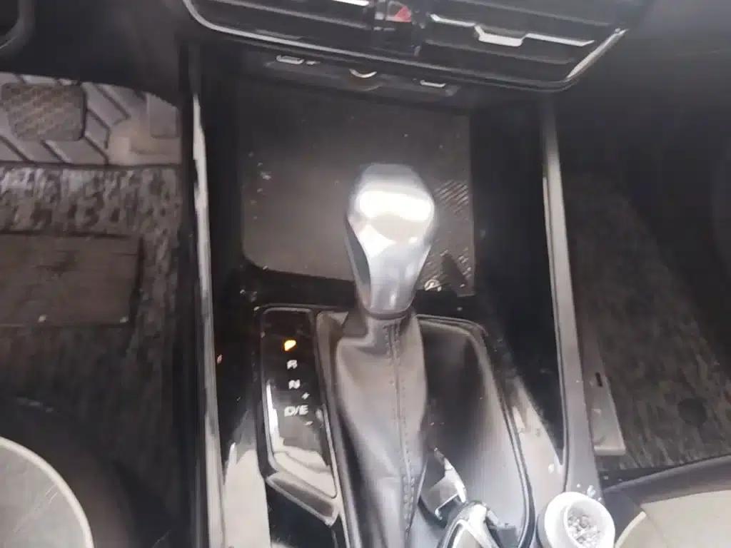 Roewe i5 2021 1.5L CVT Platinum Edition — миниатюра 21