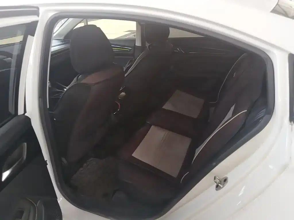 Roewe i5 2021 1.5L CVT Platinum Edition — миниатюра 24