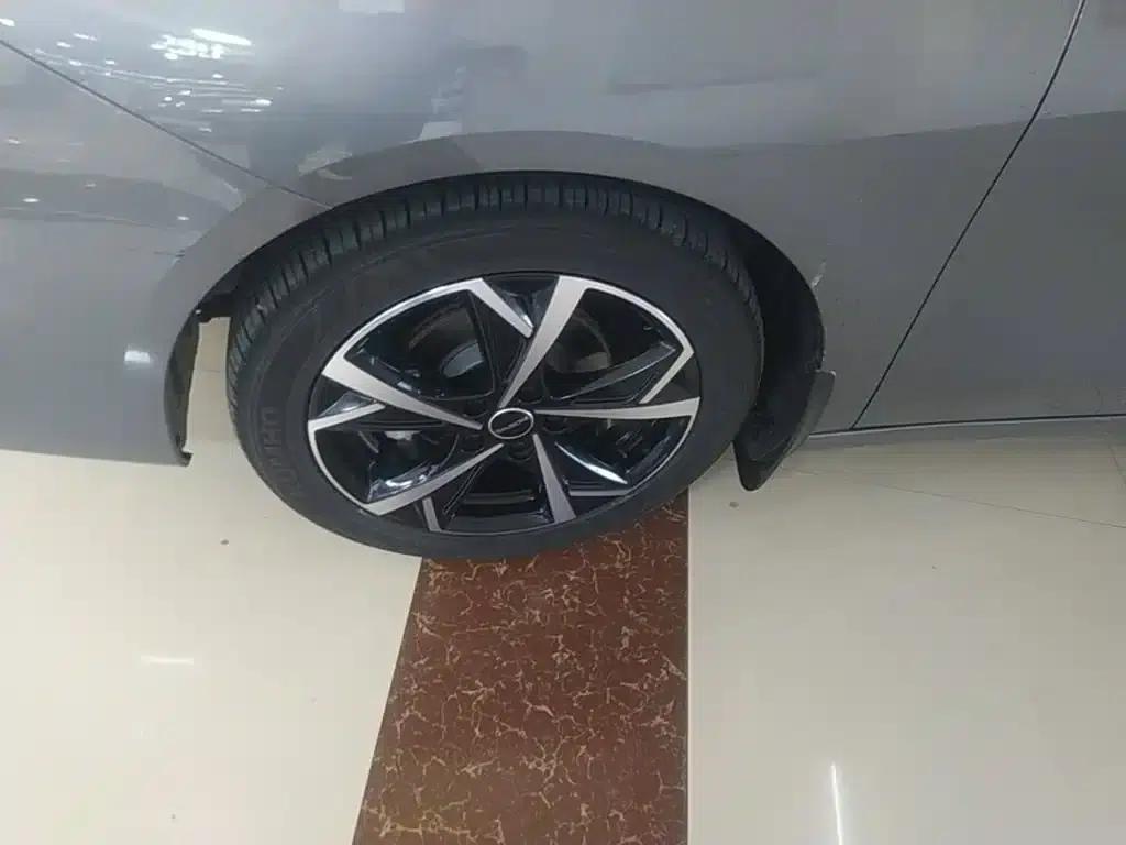 Roewe i5 2023 1.5L CVT Premium Edition — миниатюра 23