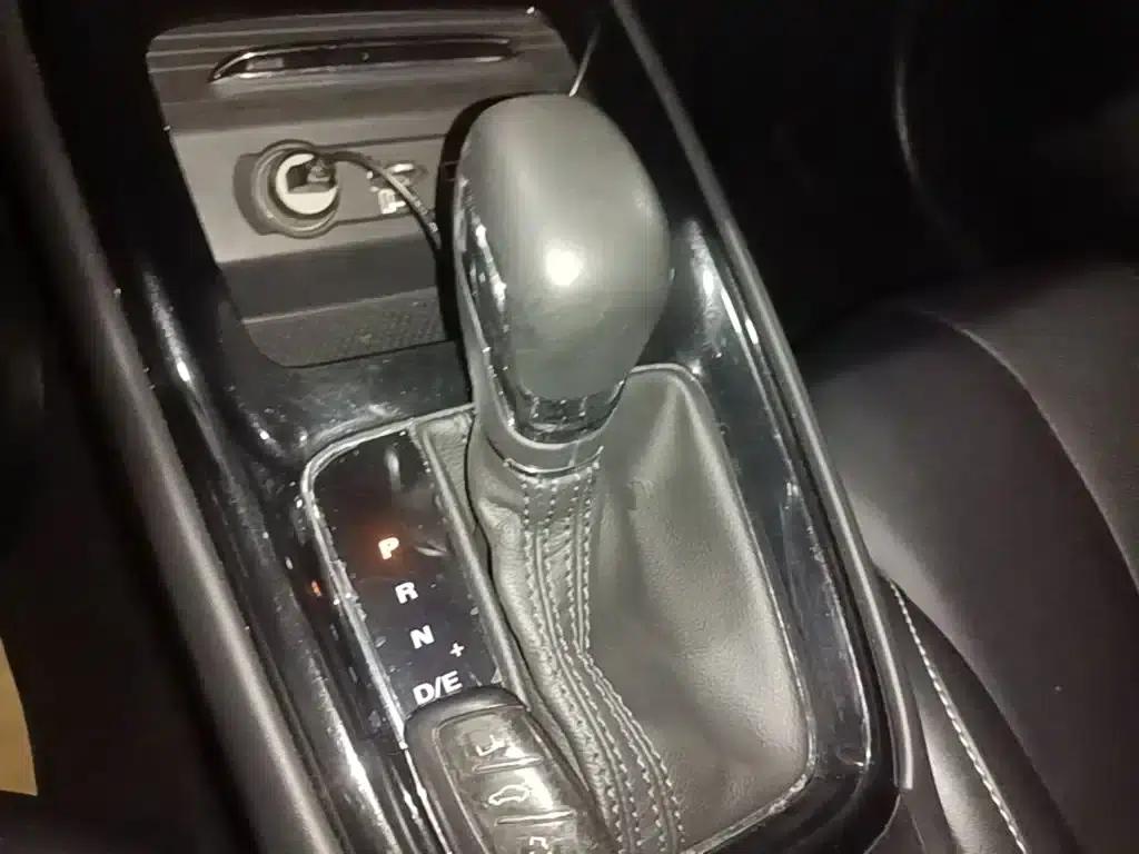 Roewe i5 2020 1.5L Automatic 4G Connected Leading Flagship Edition — миниатюра 14