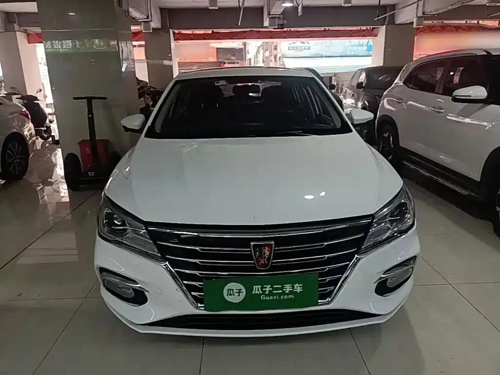 Roewe i5 2020 1.5L Automatic 4G Connected Leading Flagship Edition — миниатюра 3