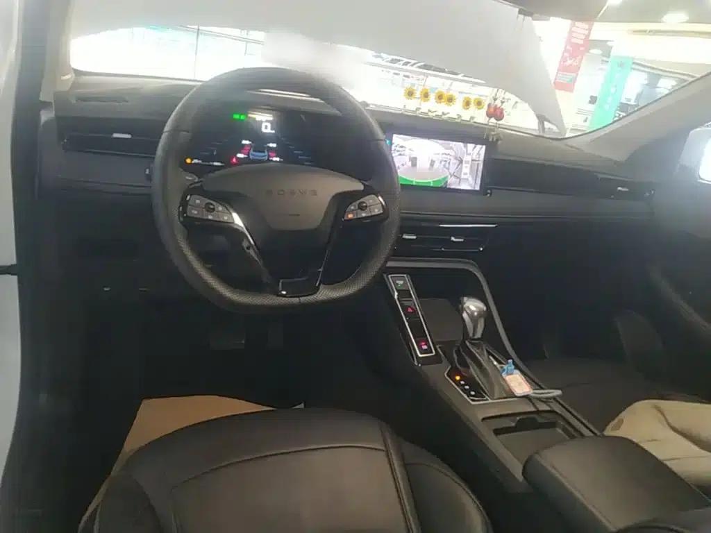 Roewe i5 2023 1.5L CVT Premium Edition — миниатюра 10
